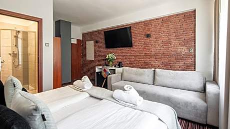 Classic Quadruple Room