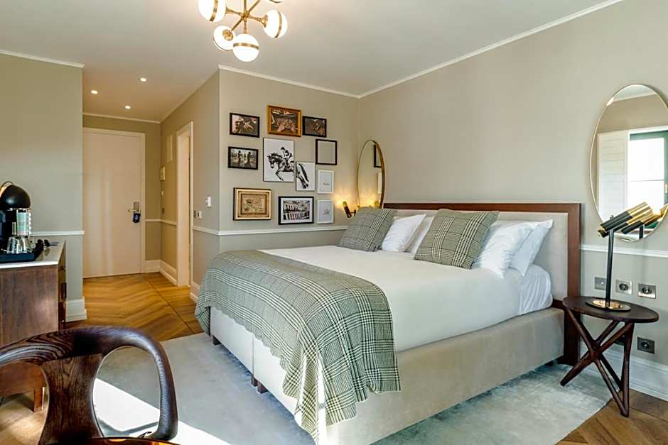 Brown Beach House Trogir