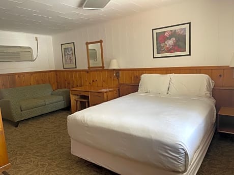 Queen Room