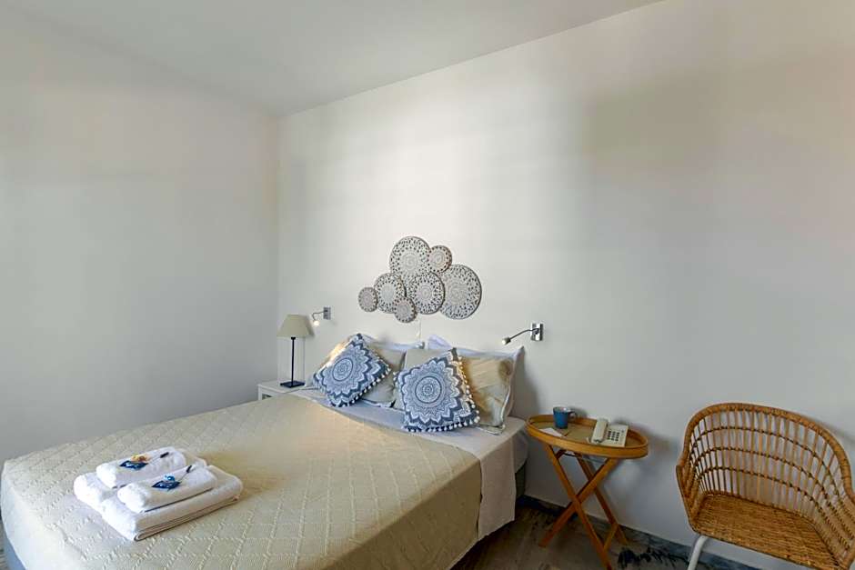 Margarita Studios Ambelas