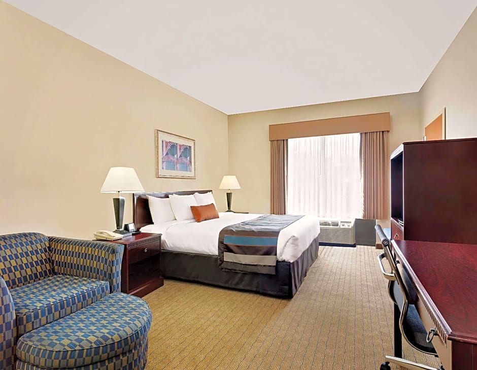 Wingate by Wyndham Destin