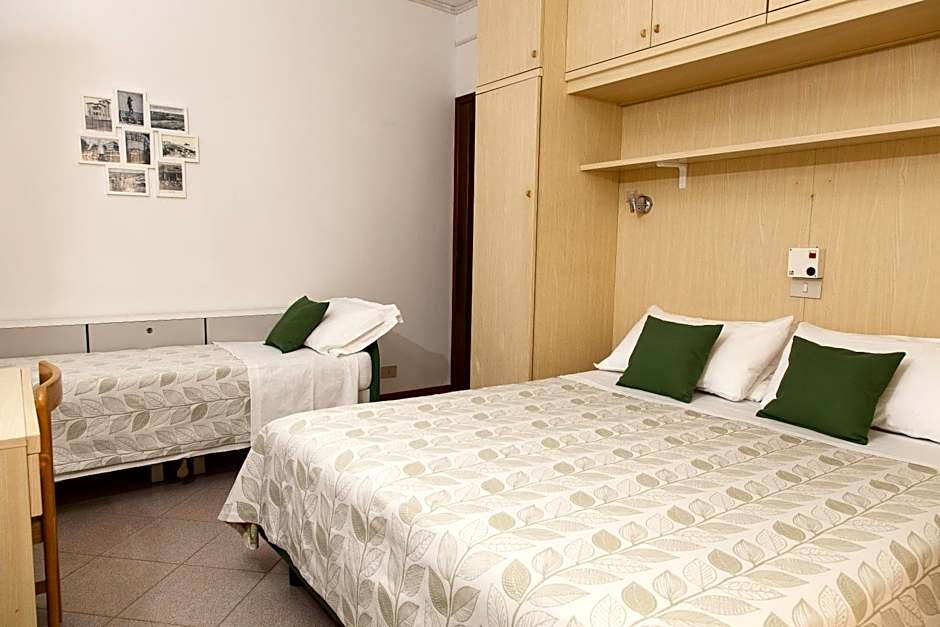 Hotel Desiree