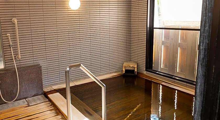 Ryokan Hakura