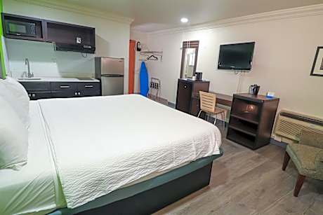 1 King Bed, Nonsmoking