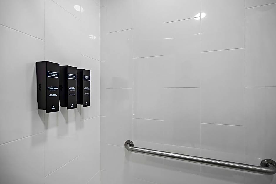 Avania Inn of Santa Barbara