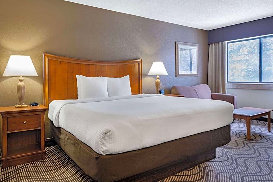 La Quinta Inn & Suites by Wyndham Minneapolis-Minnetonka