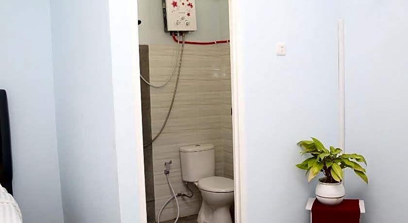 RedDoorz Syariah near Suncity Mall Madiun