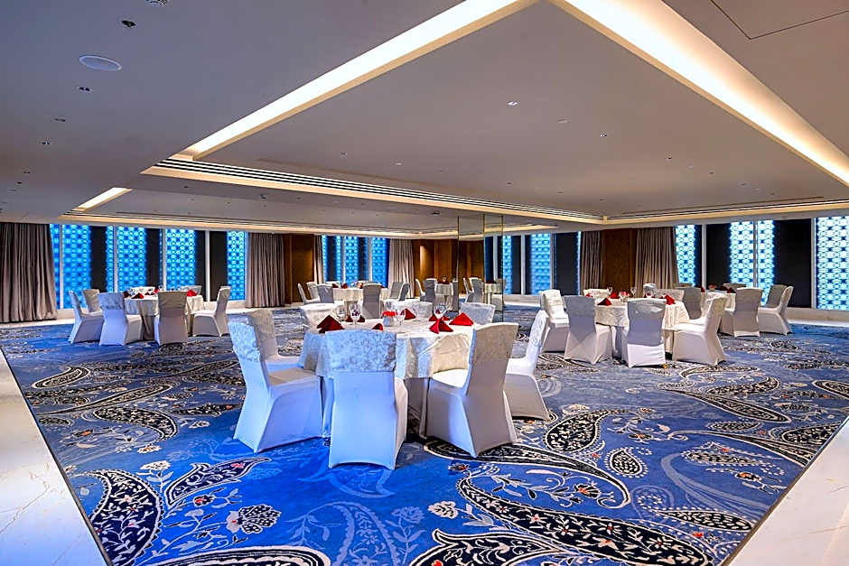 Taj Hotel & Convention Centre Agra