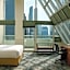 LIC Manhattan View Hotel