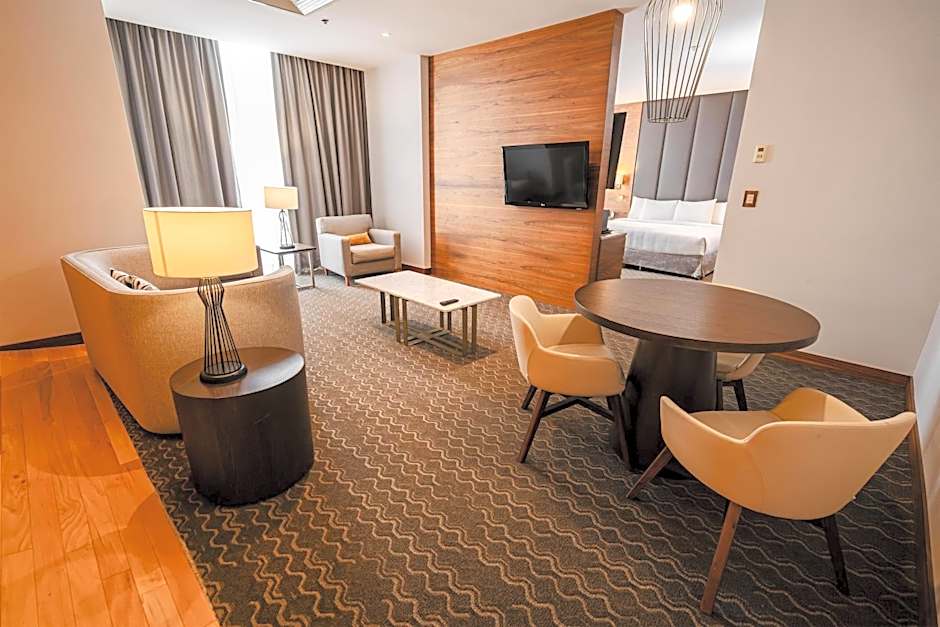 DoubleTree by Hilton Mexico City Santa Fe
