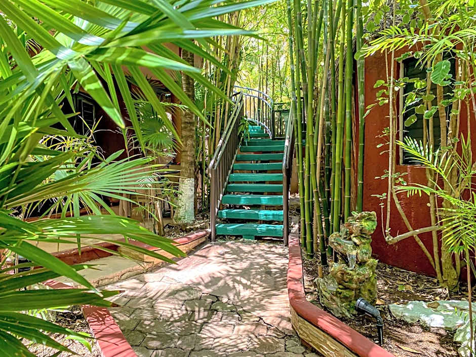 Cocos Cabañas Playa del Carmen Adults Only