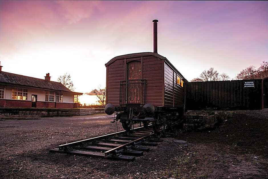 Appin Holiday Homes -Caravans, Lodges, Shepherds Hut and Train Carriage stays