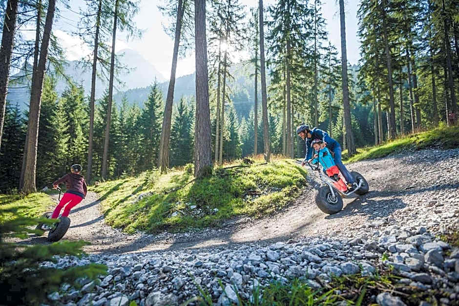 Hotel Edelweiẞ garni - b&b