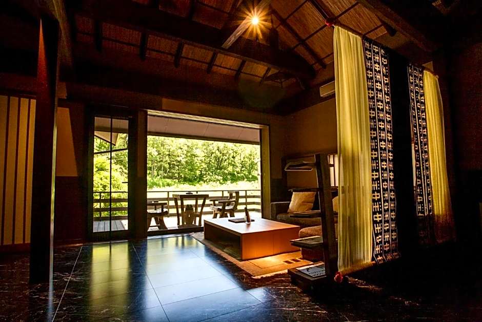 Satonoyu Waraku 13 years or older