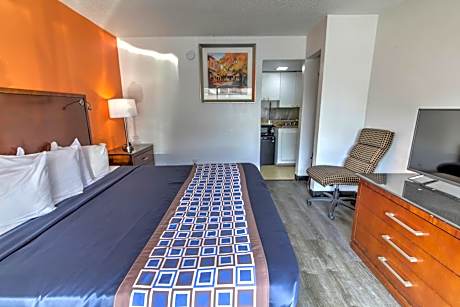 Standard King Room - Non-Smoking