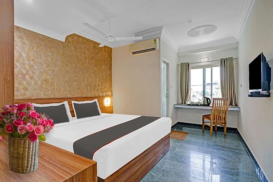 Capital O Rayan Plaza – Ernakulam, NE
