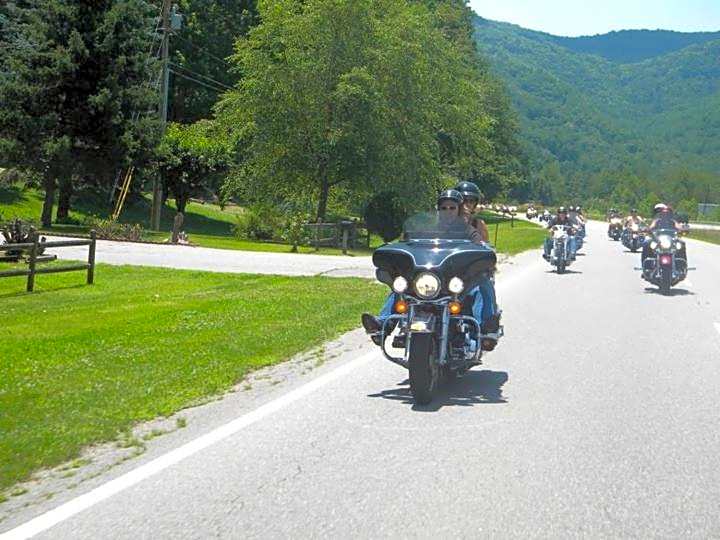 Clarketon Motel - Maggie Valley