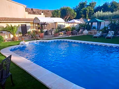 Cortijo Esquina B&B Guesthouse