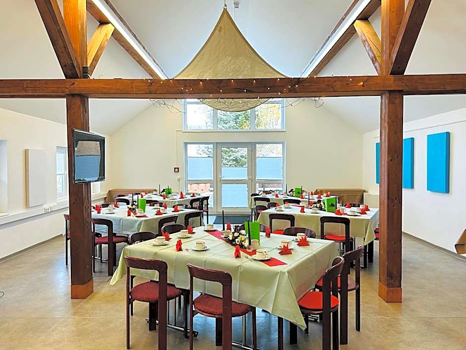 Haus Rosenbaum Gruppenhaus- Begegnungsstätte - Pension