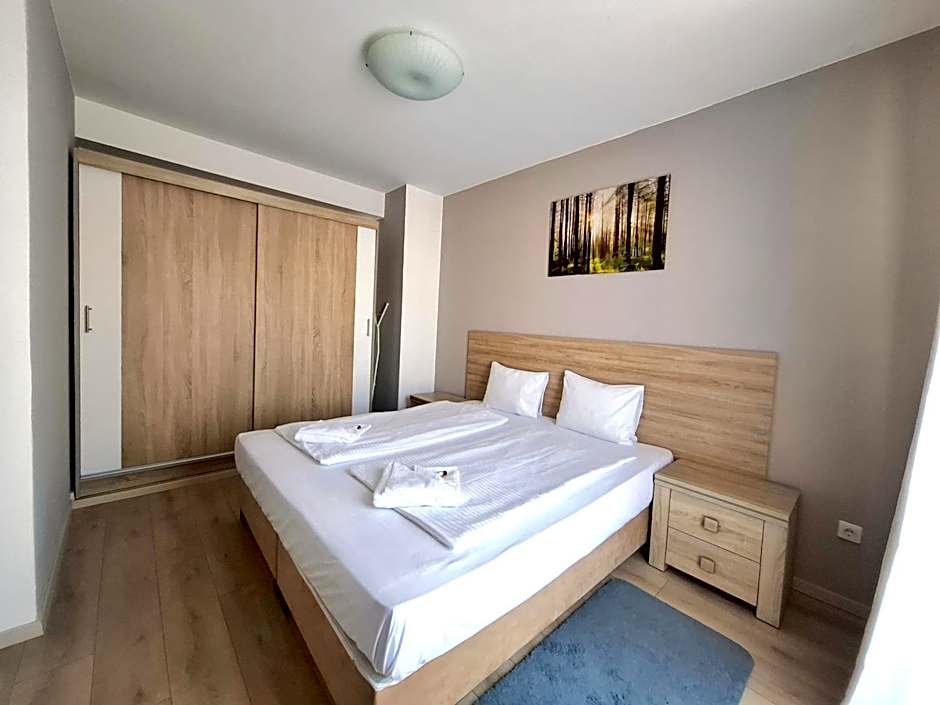 Maple Tree Budget Apartments