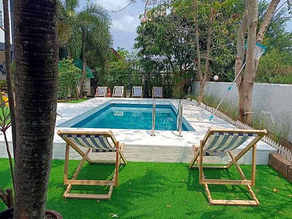 RoomQuest One Bangsaray 