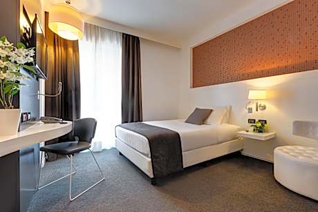 Single Room - Disability Access