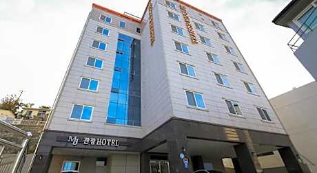 Mj Hotel