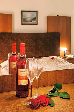 Twin Room with Sea View