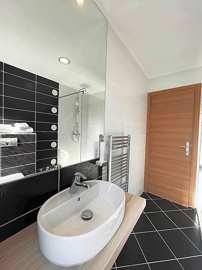 Hotel City View Deluxe