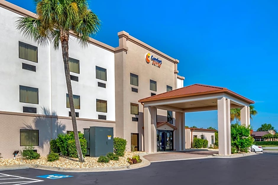 Comfort Suites near Robins Air Force Base