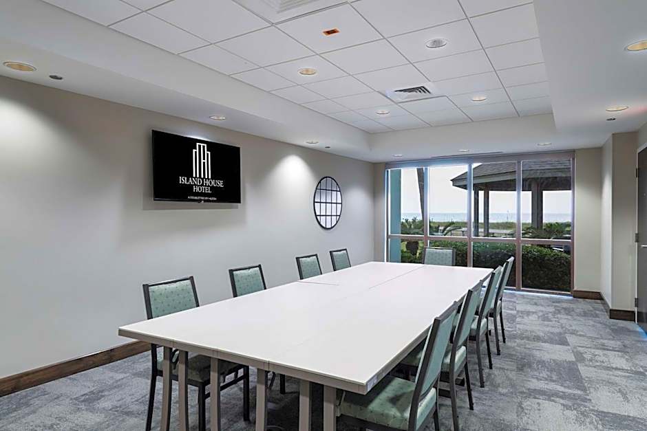 Island House Hotel Orange Beach - a DoubleTree by Hilton