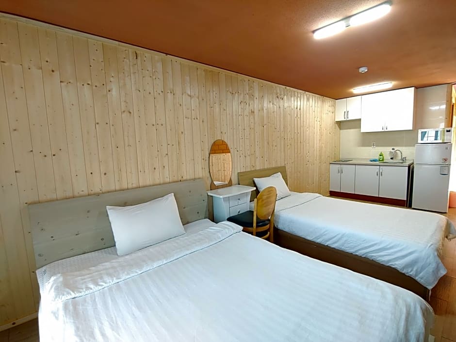 Jeju Hani Baram Pension