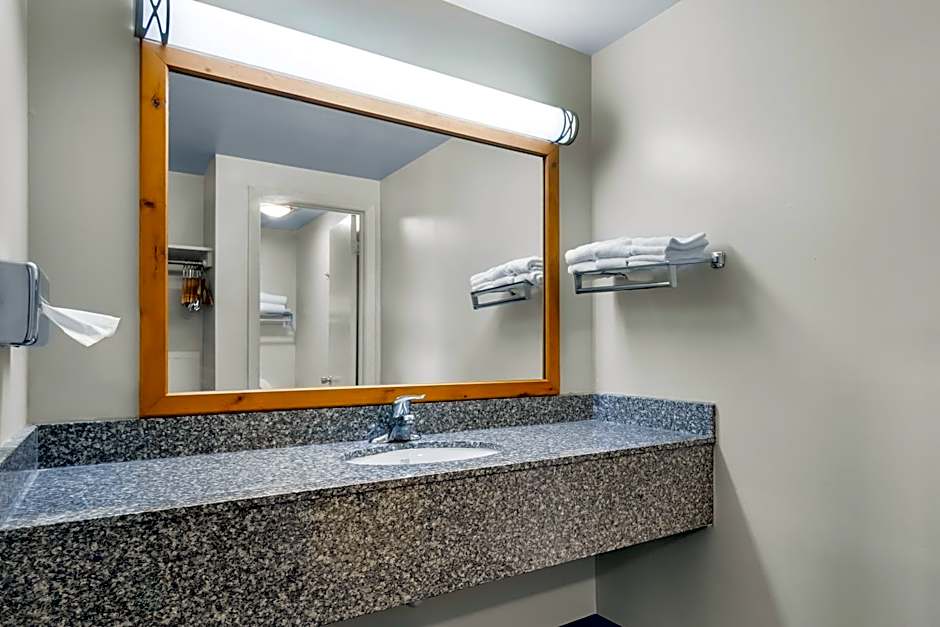 Best Western Lee's Motor Inn