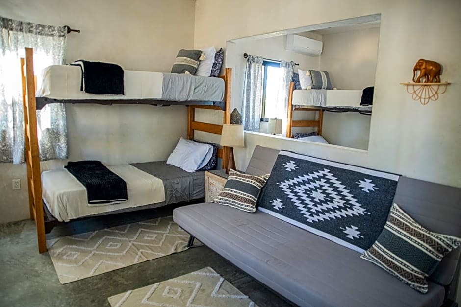 Pure Baja Private Suites-Upscale Property with Infinity Pool and Lush Gardens