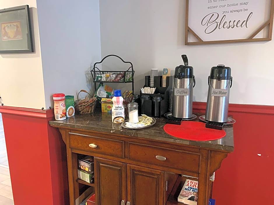 Vinehurst Inn & Suites