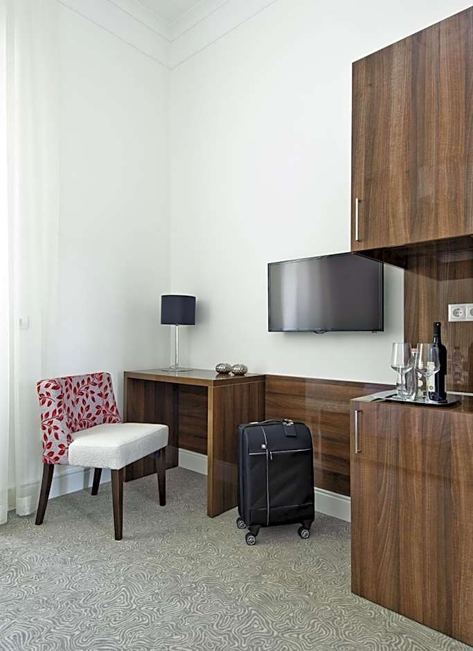 Adele Boutique Hotel