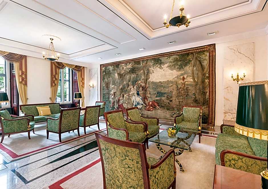 Best Western Premier Grand Hotel Russischer Hof