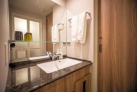 Fourth Room for 4 People - Non-Smoking
