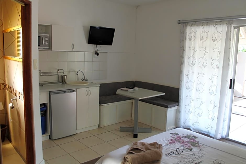 Lazy Gecko Accommodation