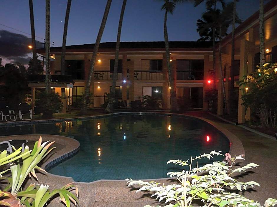 Oasis Inn Apartments