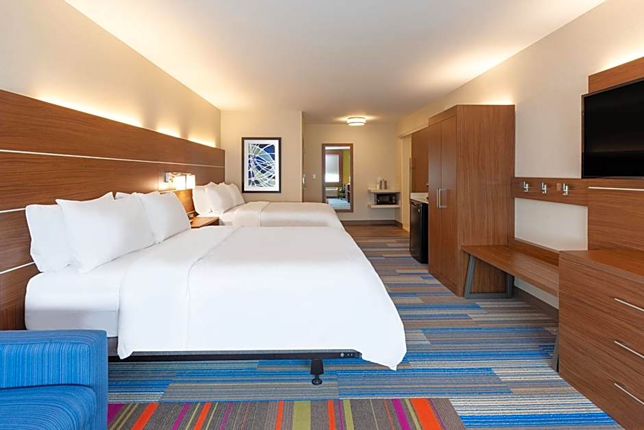 Holiday Inn Express and Suites Brunswick By IHG