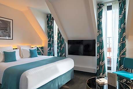Junior Suite with Balcony