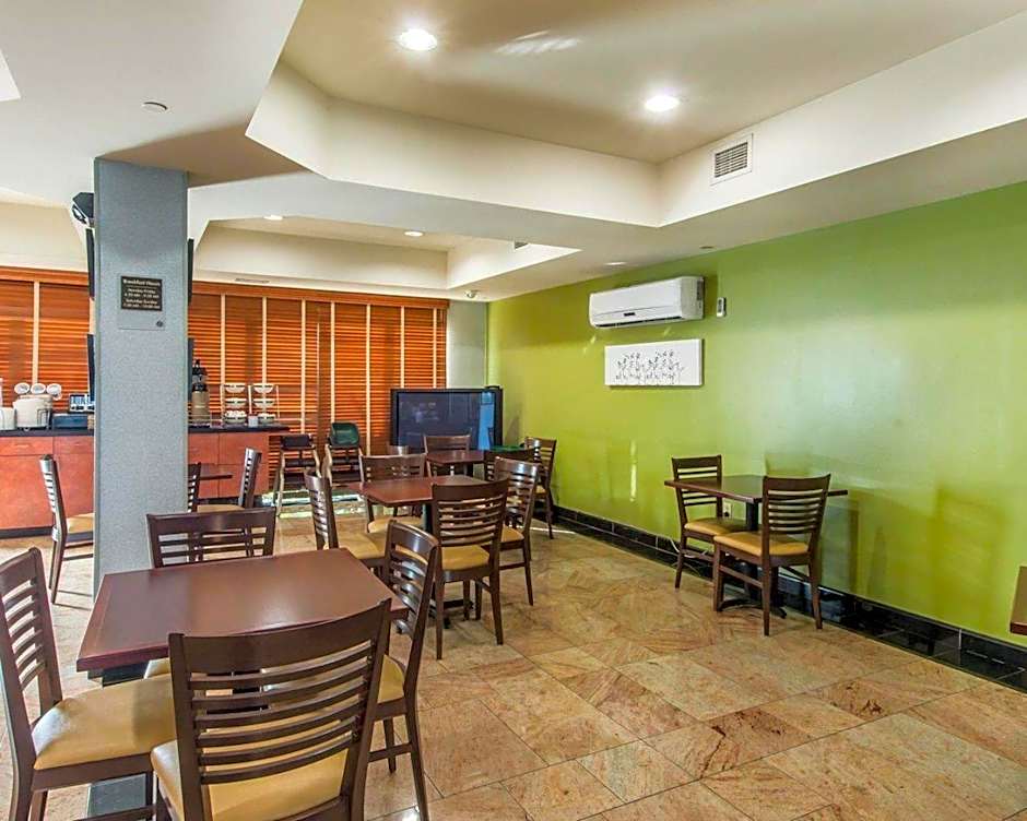 Sleep Inn & Suites Winchester near University