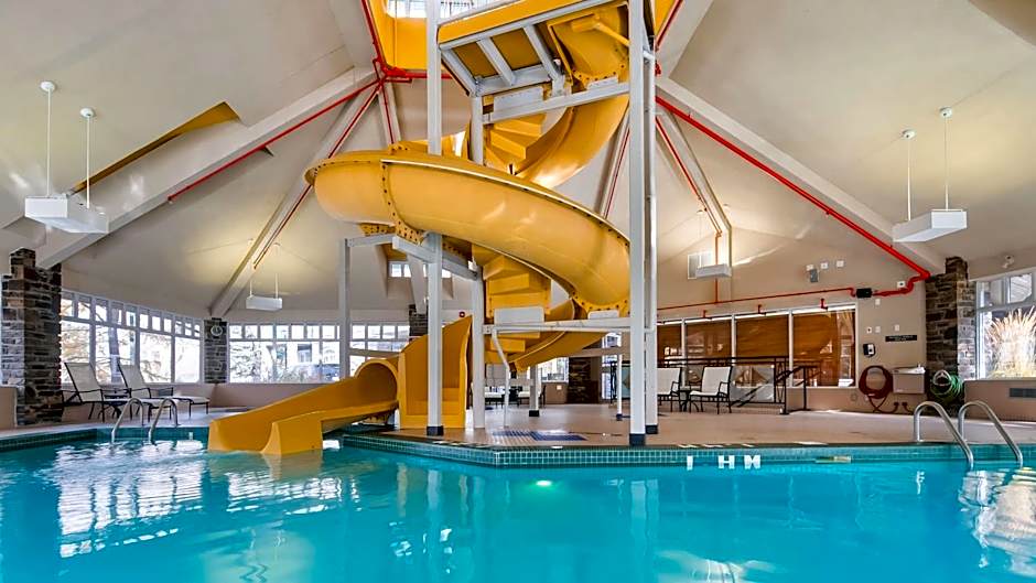 Pocaterra Inn & Waterslide