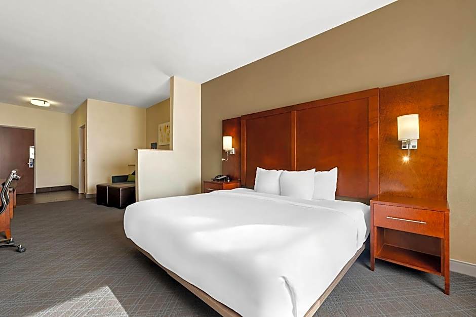 Comfort Suites Cullman I-65 Exit 310