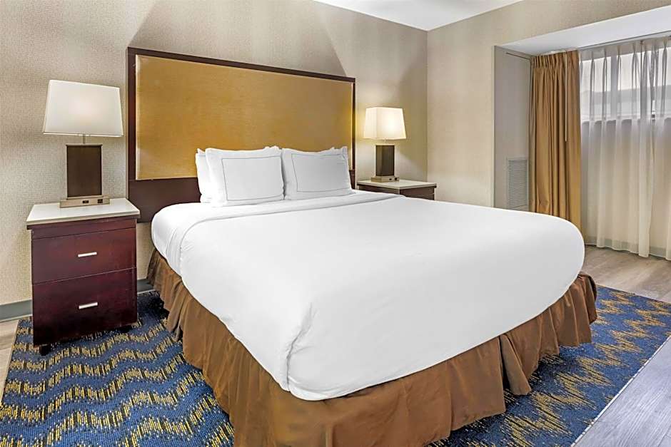 Best Western Plus Miamisburg-Dayton Suites, Banquets & Hotel