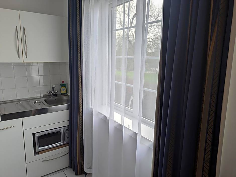 Best Western Homestead Court Hotel