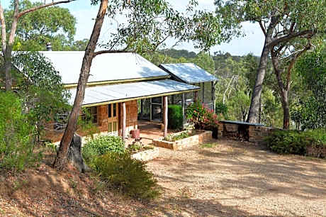 Trestrail Cottage Accommodation