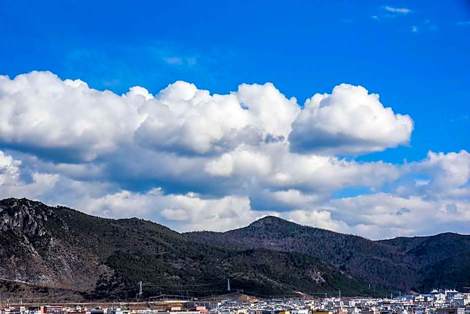 Hilton Garden Inn Shangri-La