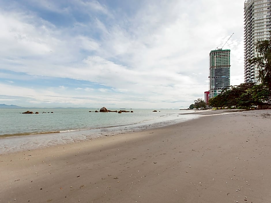 Mercure Penang Beach